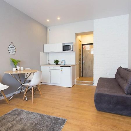 Modern Studio, Metro Yaroslava Mudroho And Universytet - Chernyshevska Str 95-2 خاركيف المظهر الخارجي الصورة